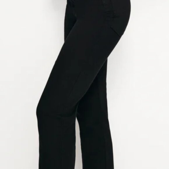 GOOD AMERICAN GOOD CURVE STRAIGHT NEVER FADE JEANS - Picture 4 of 9